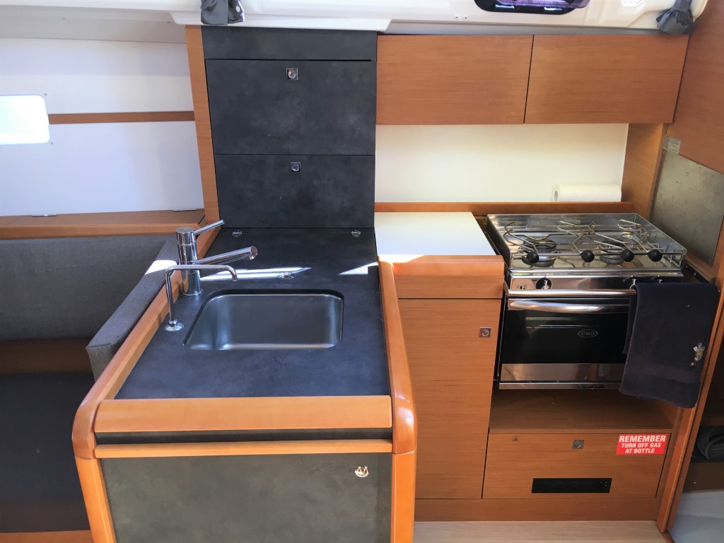 2015 Sun Odyssey 349 (2016 Model)