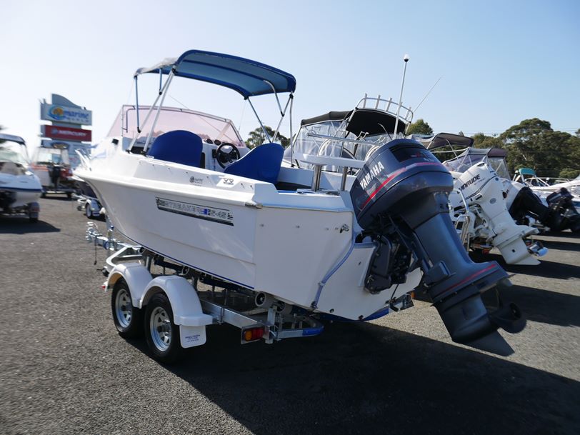 Streaker 5.45 Blue Water - Cabin Boat Streaker 5.45 Blue Water - Cabin Boat