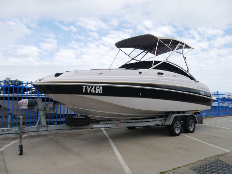 Four Winns 244 Funship - Bow Rider Four Winns 244 Funship - Bow Rider
