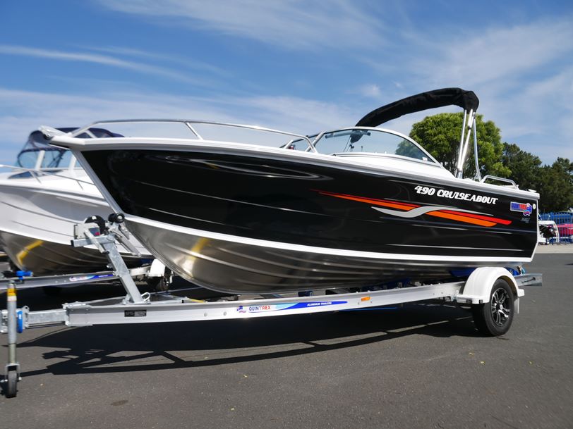 Quintrex 490 Cruiseabout - Bow Rider Quintrex 490 Cruiseabout - Bow Rider