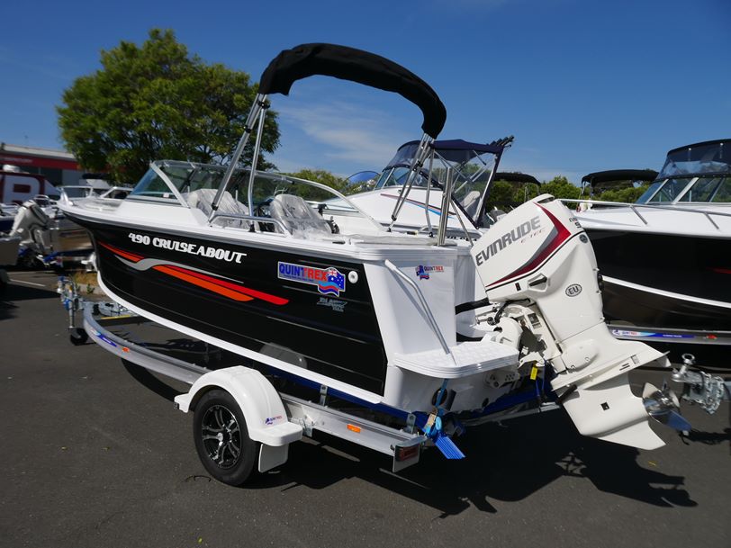 Quintrex 490 Cruiseabout - Bow Rider Quintrex 490 Cruiseabout - Bow Rider