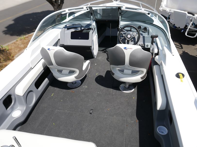 Quintrex 510 Cruiseabout - Bow Rider Quintrex 510 Cruiseabout - Bow Rider