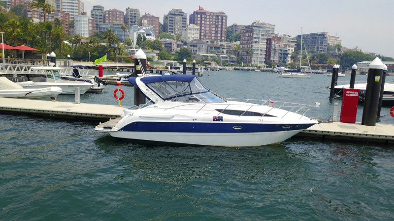 2005 Bayliner 305 2005 Bayliner 305