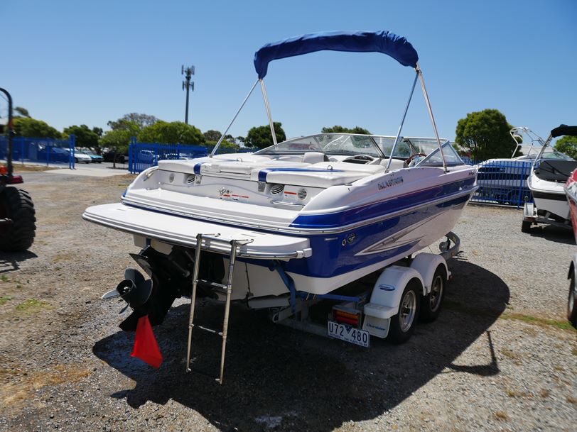 Glastron GT205 Bow Rider Glastron GT205 Bow Rider
