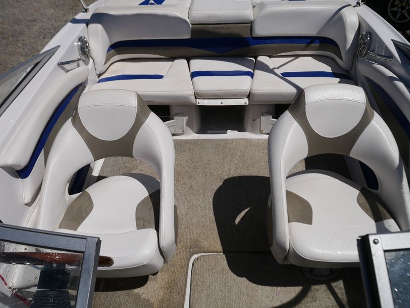 Glastron GT205 Bow Rider Glastron GT205 Bow Rider