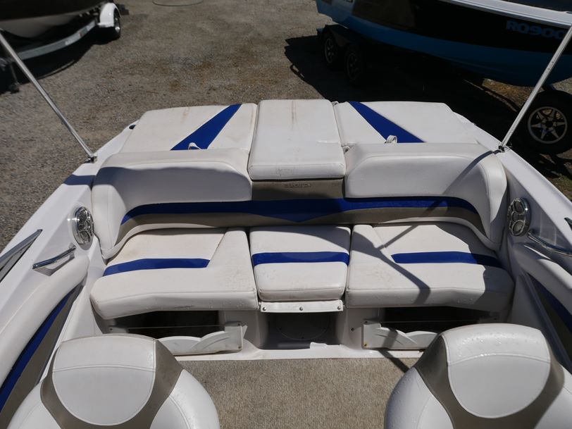 Glastron GT205 Bow Rider Glastron GT205 Bow Rider