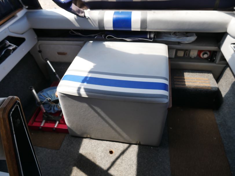 Whittley 2300 Cruisemaster Whittley 2300 Cruisemaster