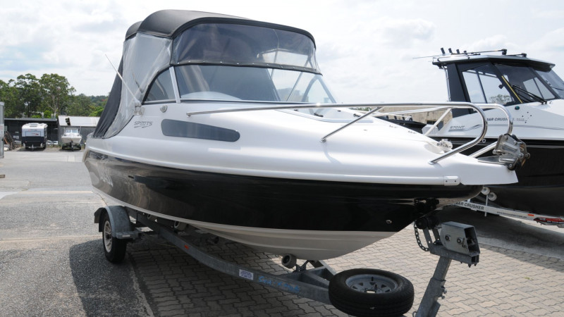 Baysport 545F Sports Half Cabin Baysport 545F Sports Half Cabin