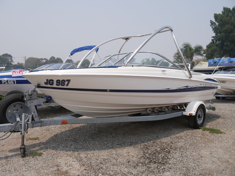 Maxum 1900 SR3 Bow Rider Maxum 1900 SR3 Bow Rider