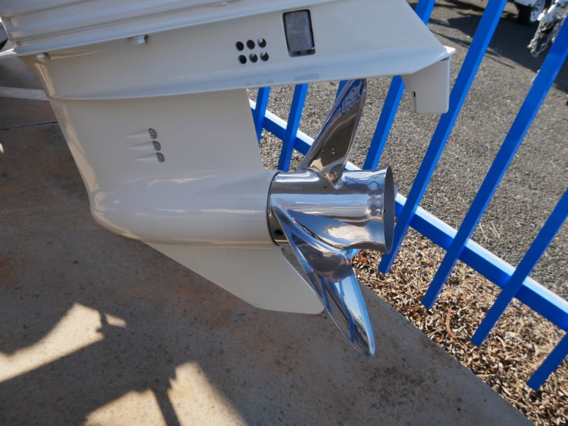 Quintrex 430 Fishabout - Runabout Quintrex 430 Fishabout - Runabout