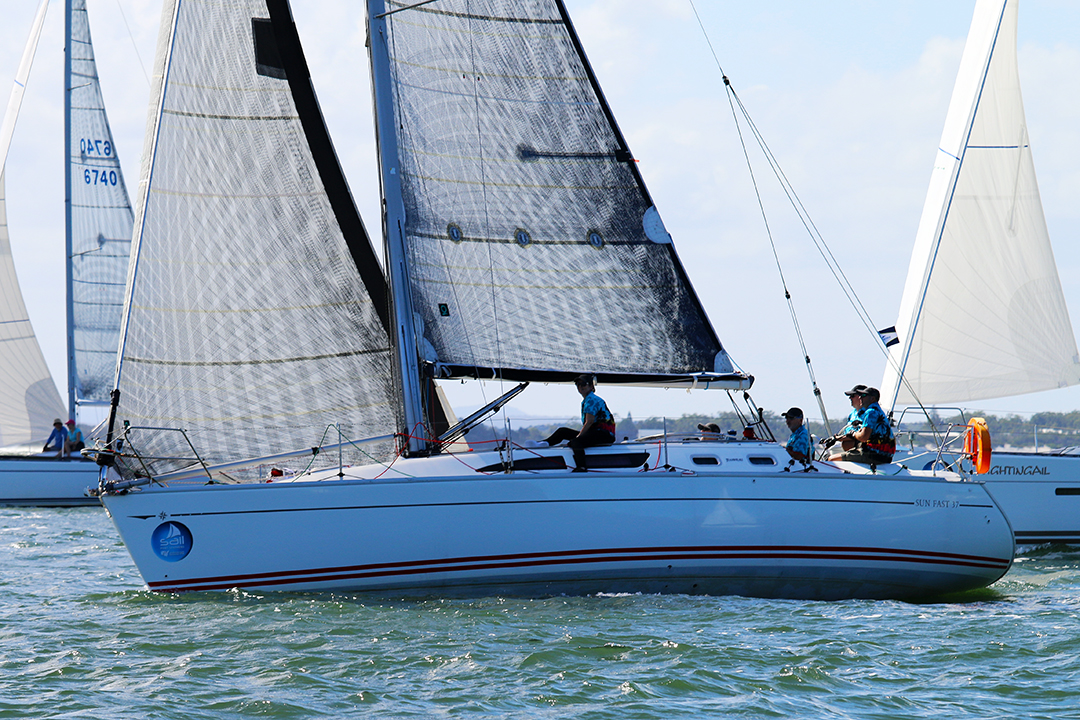 2001 Jeanneau Sun Fast 37