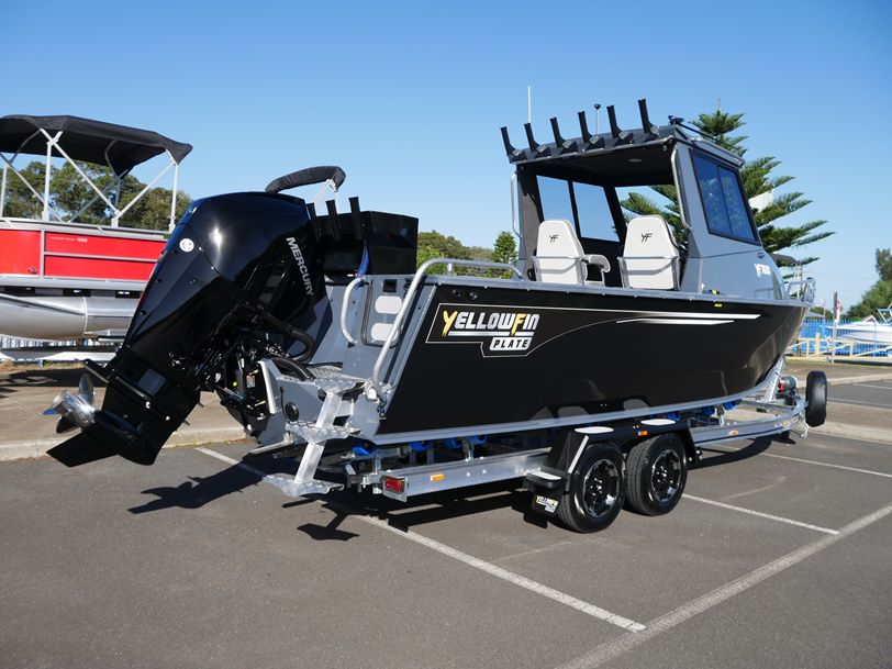YELLOWFIN 7600 SOUTHERNER HARD TOP YELLOWFIN 7600 SOUTHERNER HARD TOP