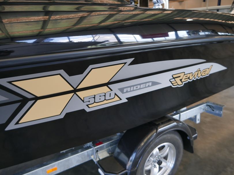 Revival R560 X-Rider Bow Rider Revival R560 X-Rider Bow Rider