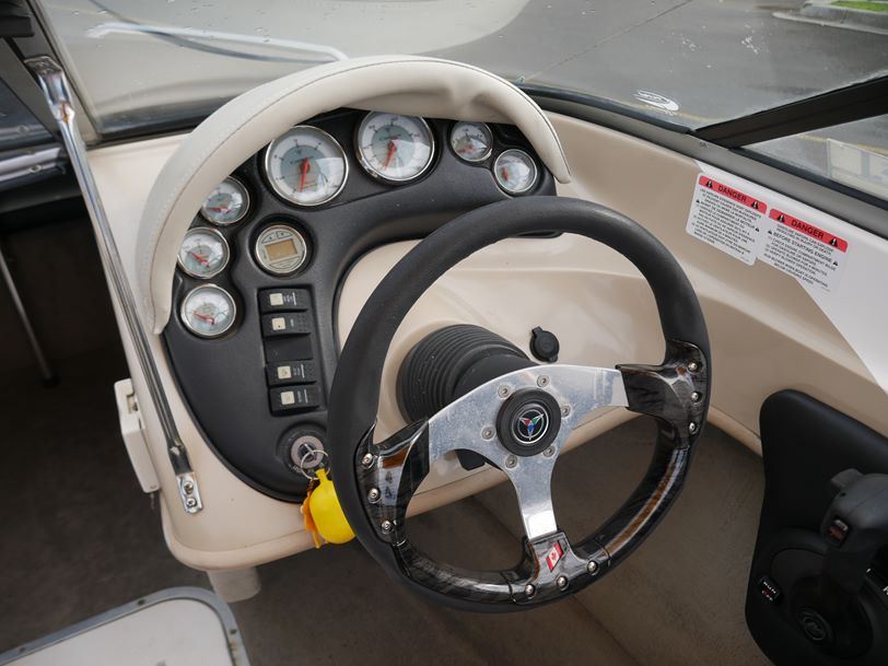 Campion Allante 505 Bow Rider Campion Allante 505 Bow Rider
