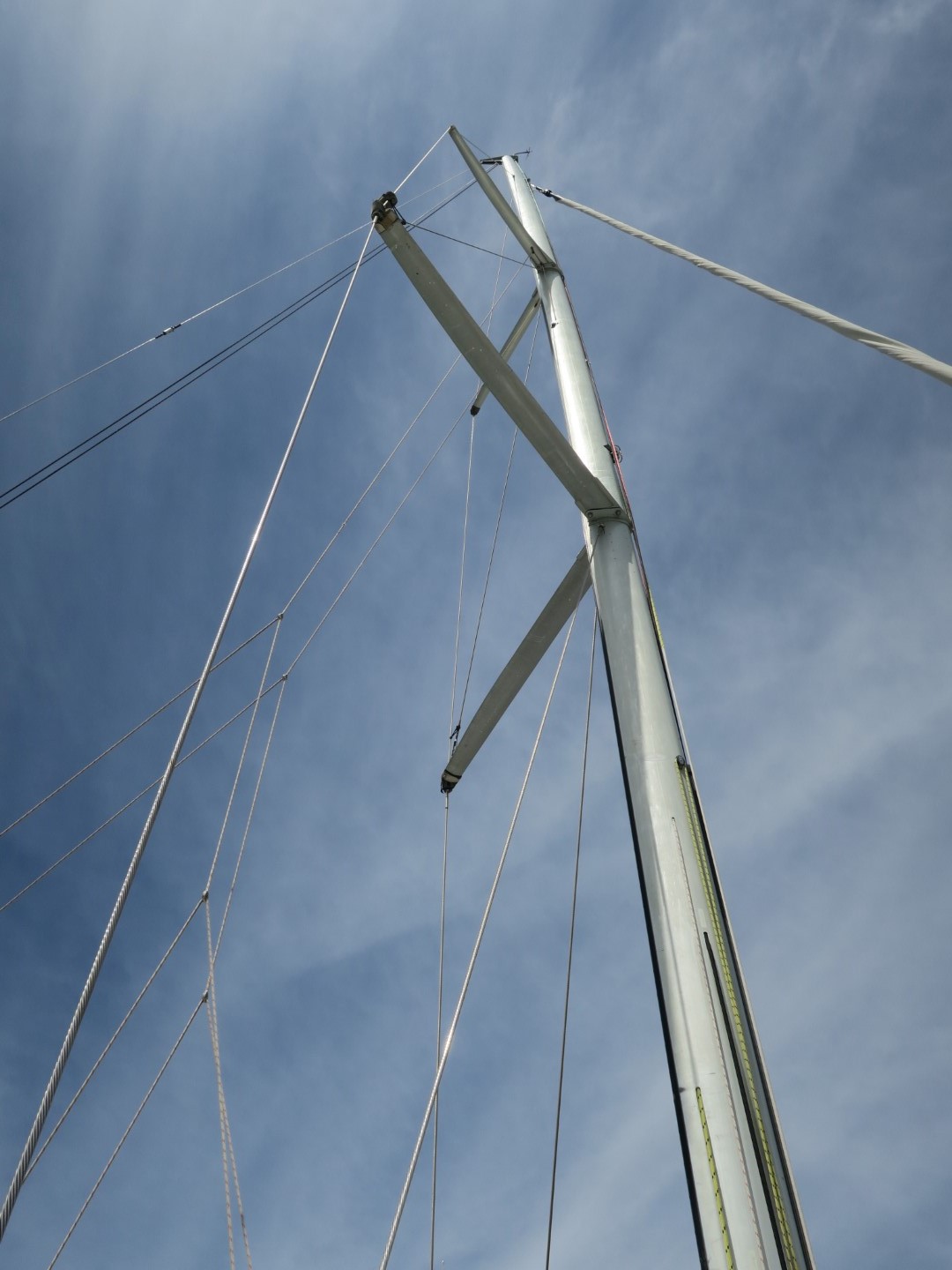 Tripp 47 Racer-Cruiser