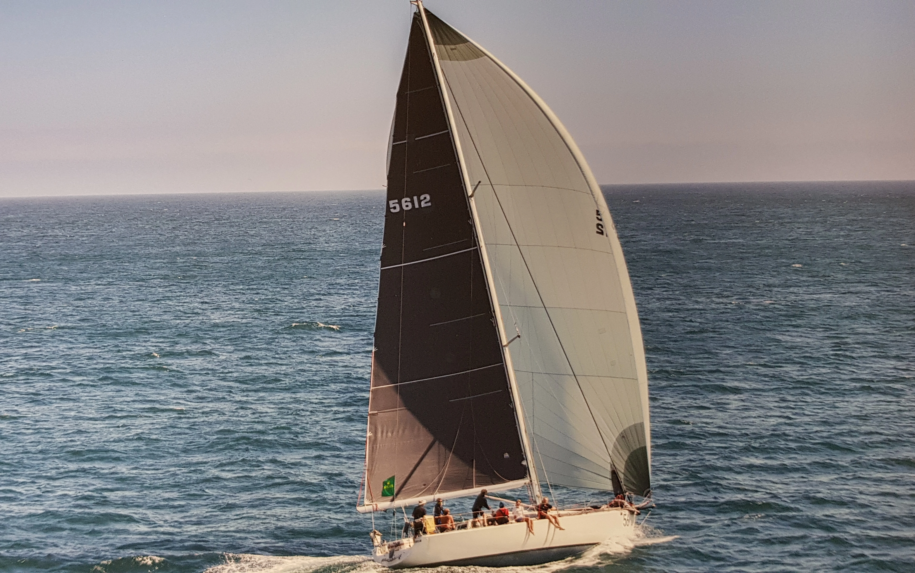 Tripp 47 Racer-Cruiser