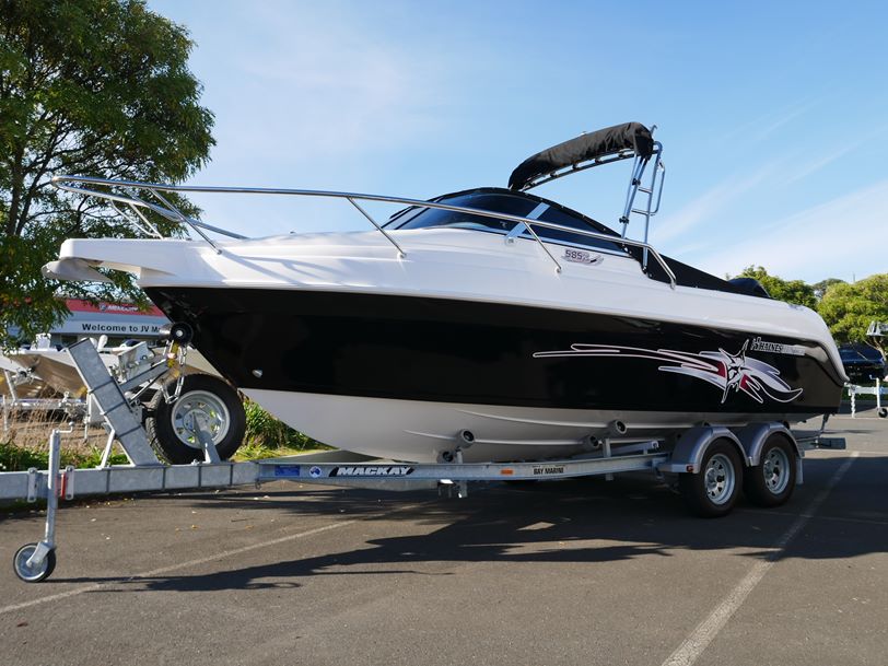 HAINES HUNTER 585R OFFSHORE FISHING BOAT HAINES HUNTER 585R OFFSHORE FISHING BOAT