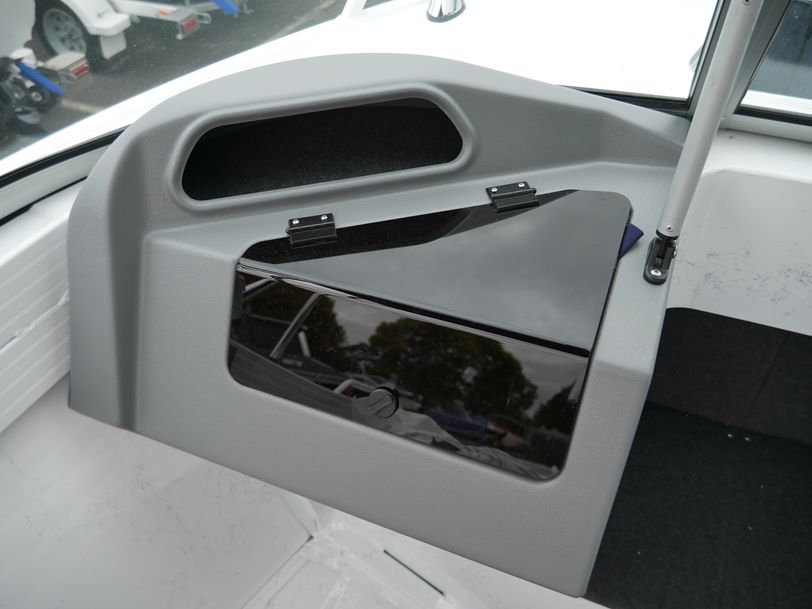 Quintrex 481 Fishabout PRO Runabout Quintrex 481 Fishabout PRO Runabout