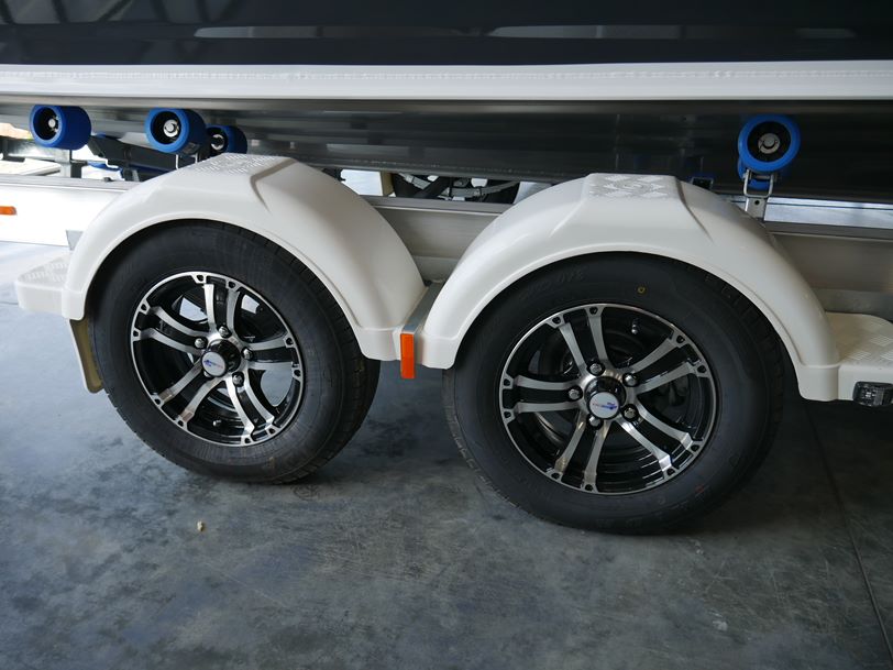 Quintrex 610 Trident - Soft Top Quintrex 610 Trident - Soft Top