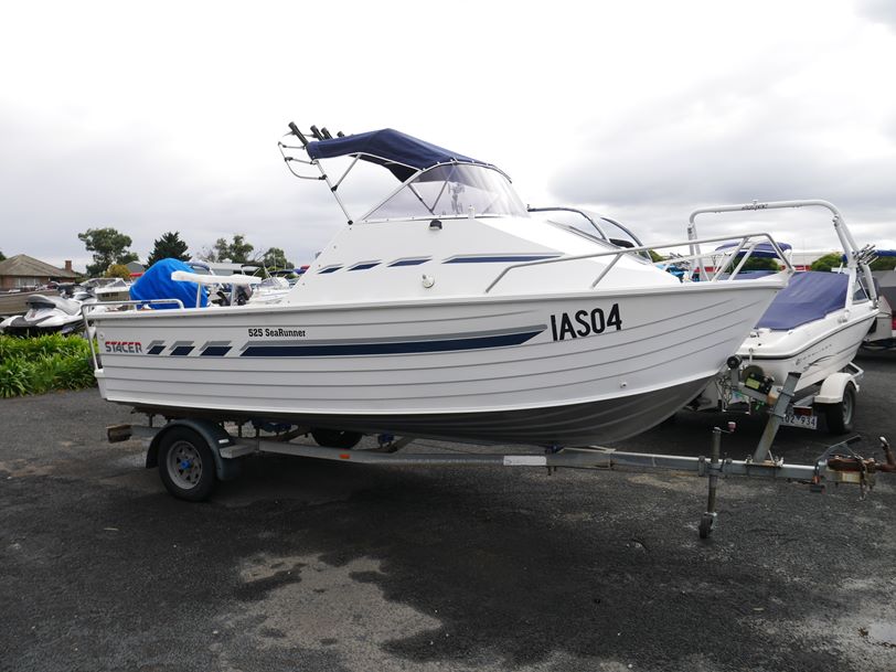 Stacer 525 SeaRunner Cabin Boat Stacer 525 SeaRunner Cabin Boat