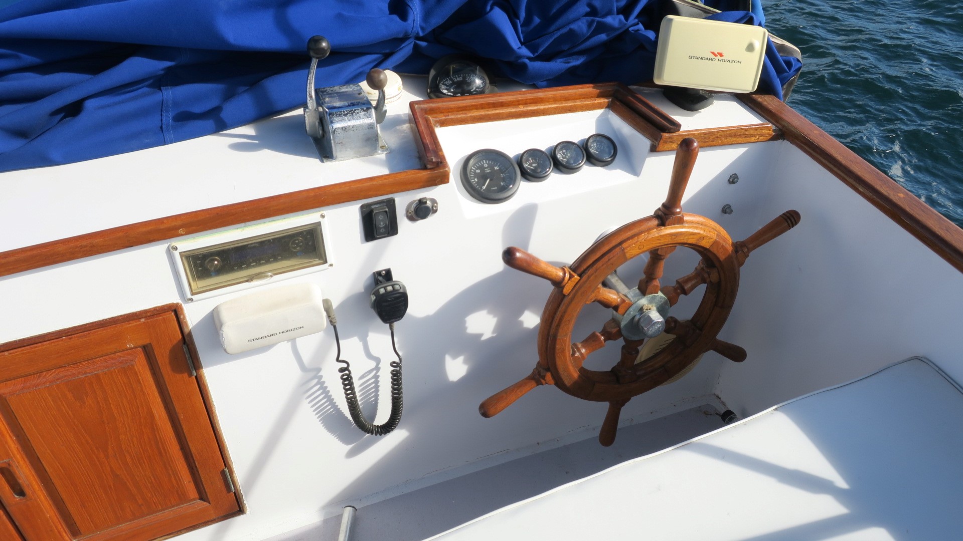 Grand Banks 32
