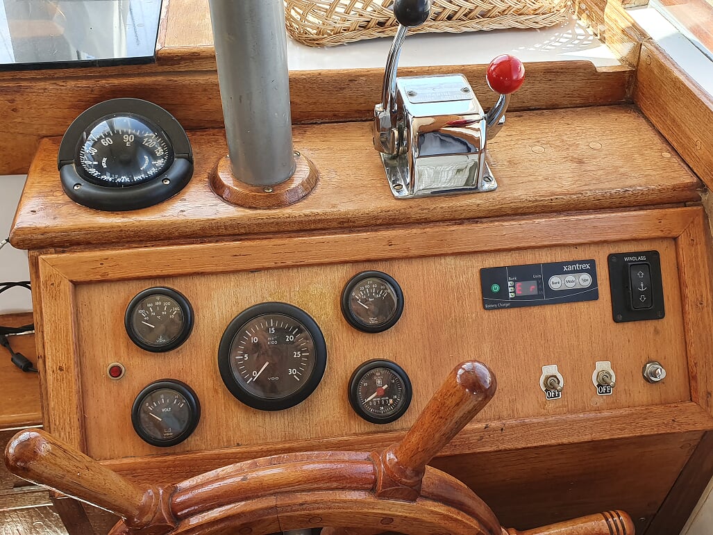 Grand Banks 32