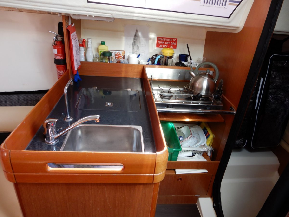 2009 Jeanneau Sun Fast 3200