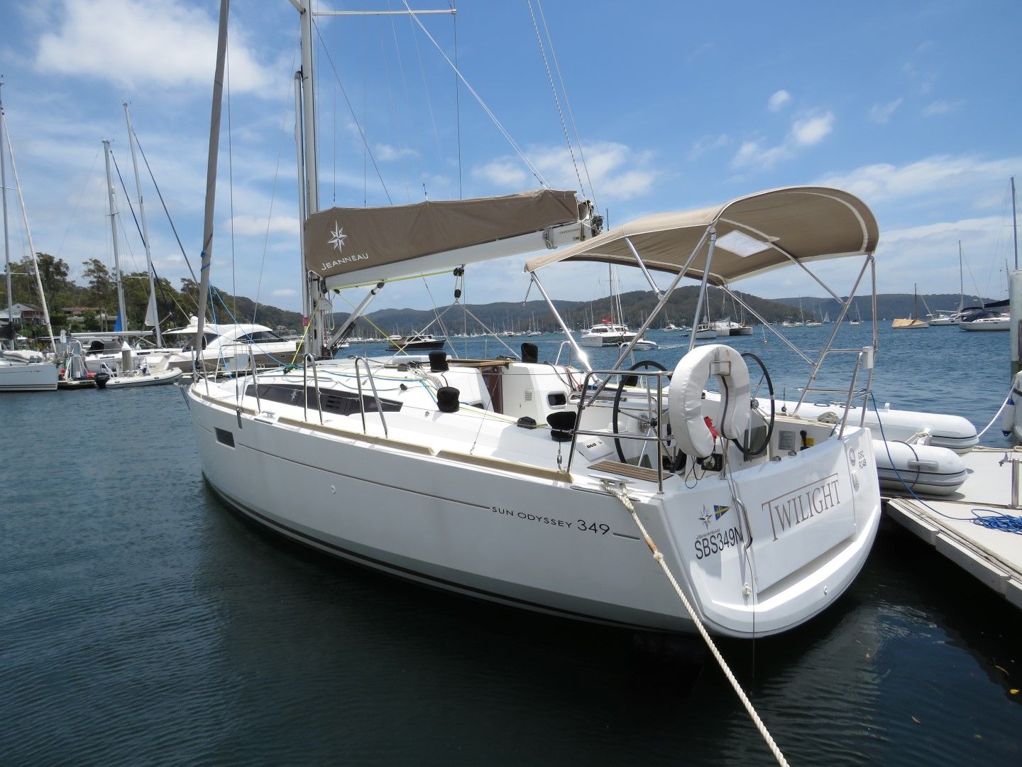 2016 Jeanneau Sun Odyssey 349