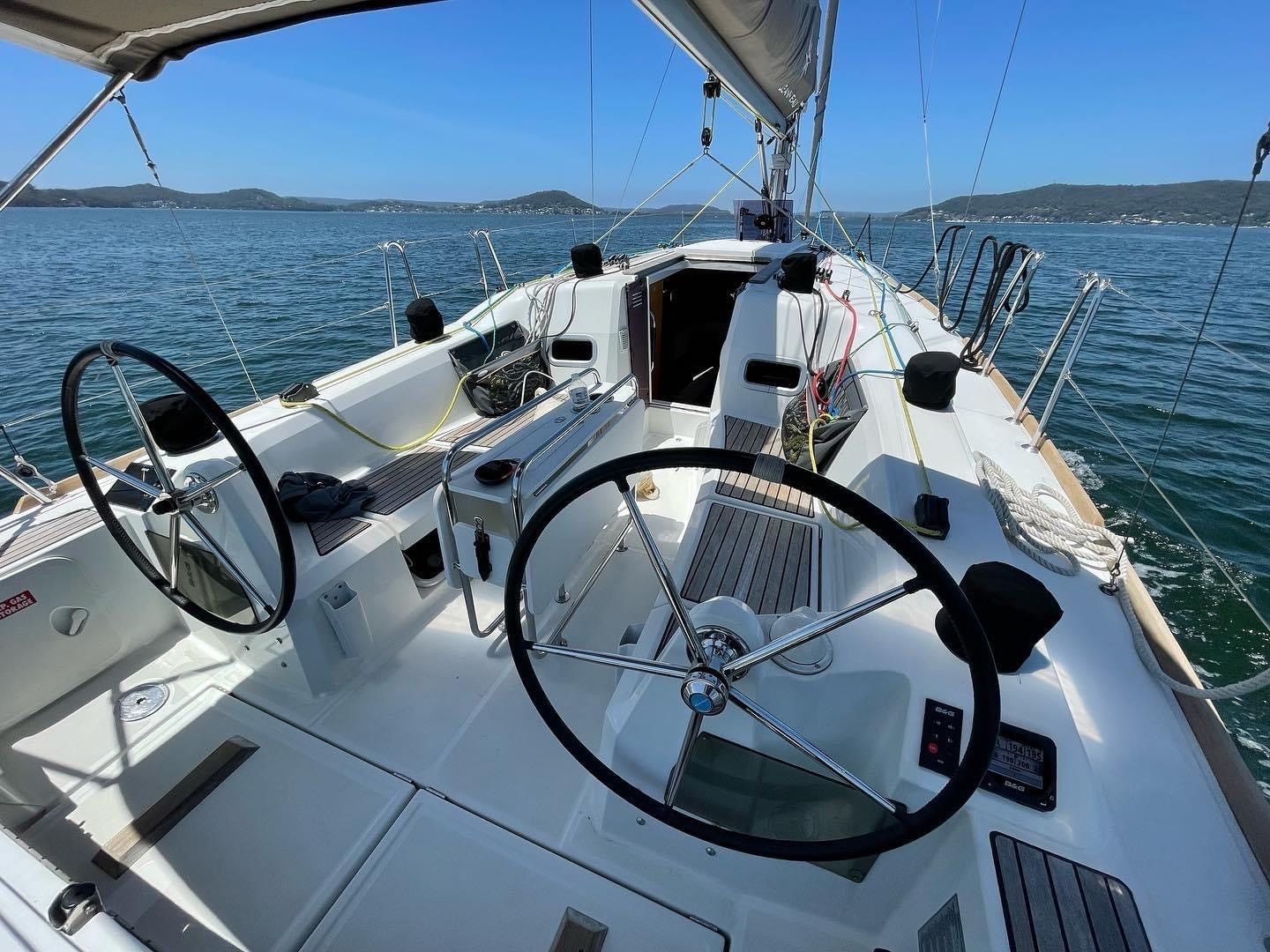 2016 Jeanneau Sun Odyssey 349