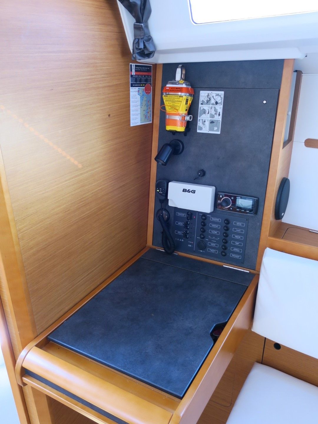 2016 Jeanneau Sun Odyssey 349