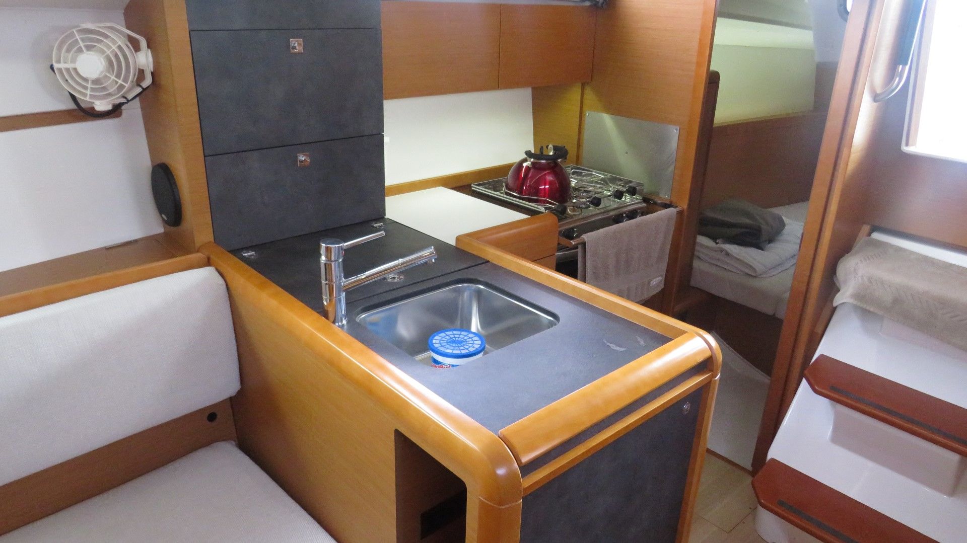 2014 Sun Odyssey 349