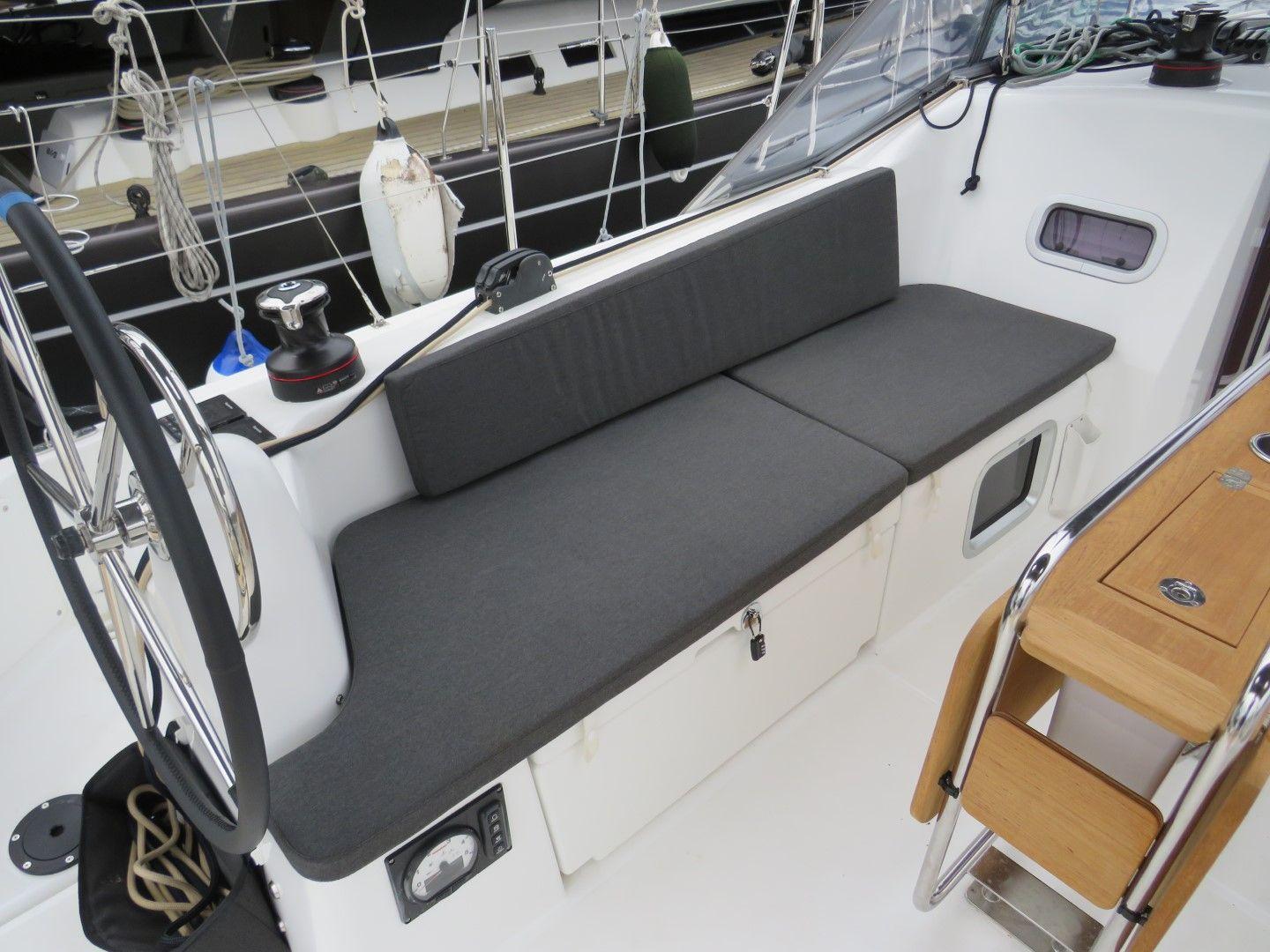 2023 Jeanneau Sun Odyssey 380