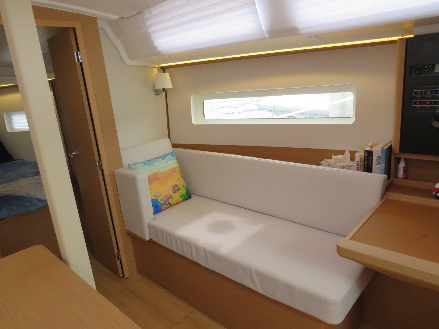2023 Jeanneau Sun Odyssey 380