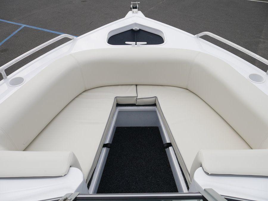 Quintrex 520 Cruiseabout Bow Rider (#62254) Quintrex 520 Cruiseabout Bow Rider (#62254)