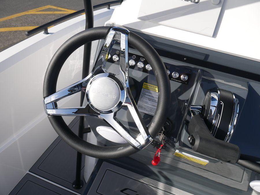 Compass 190SF Sports Fisher Centre Console Compass 190SF Sports Fisher Centre Console