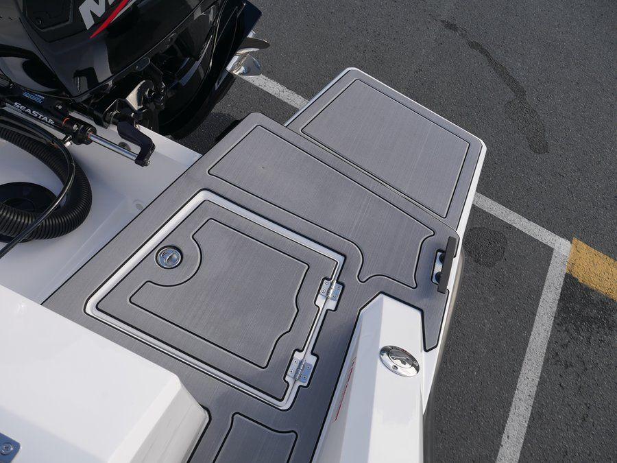 Compass 190SF Sports Fisher Centre Console Compass 190SF Sports Fisher Centre Console