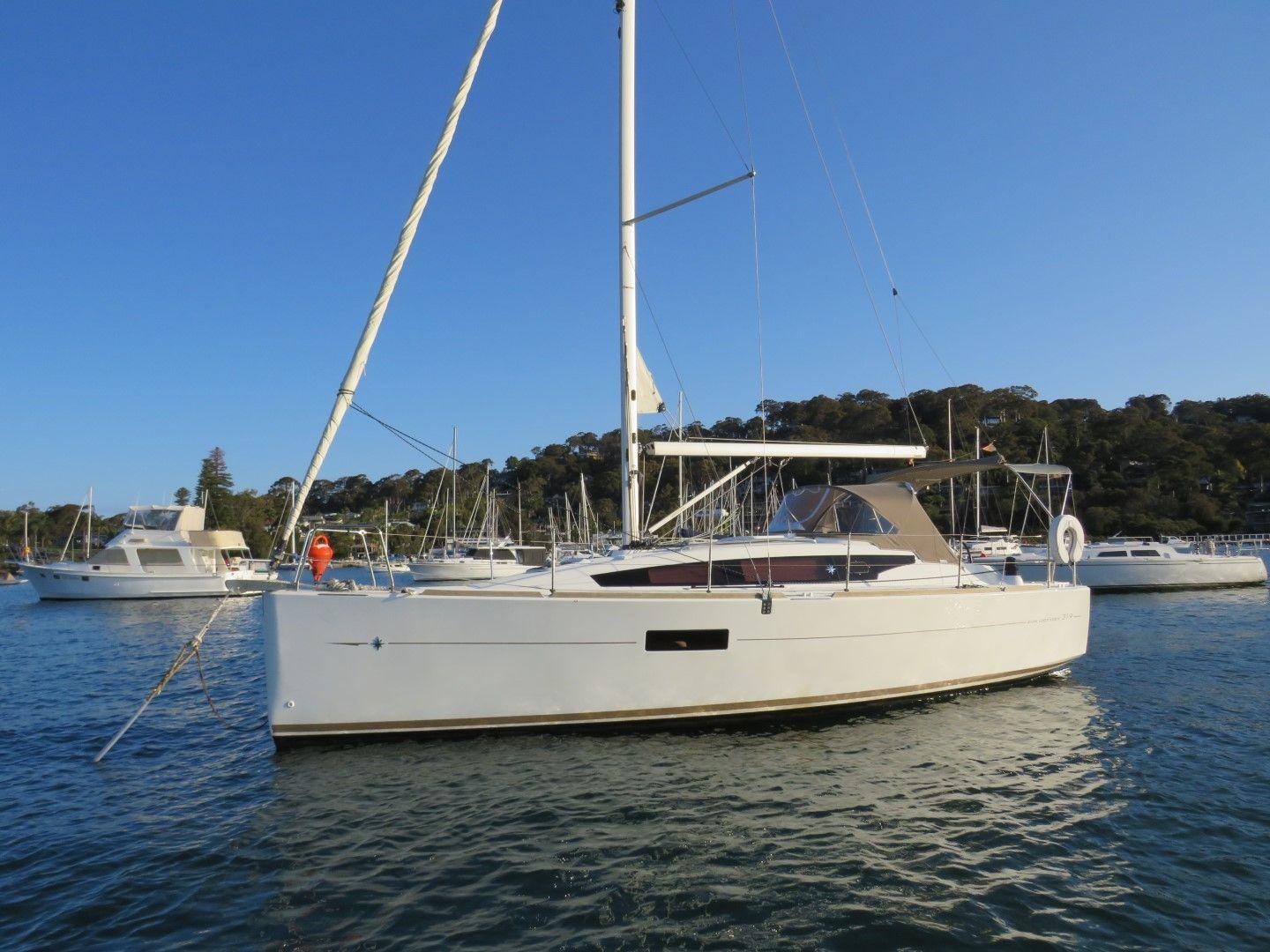 Sun Odyssey 319  Santai