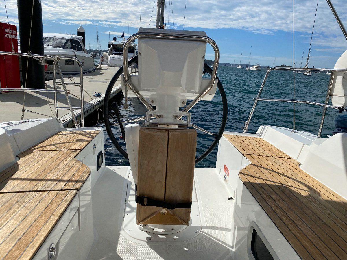 Sun Odyssey 319  Santai
