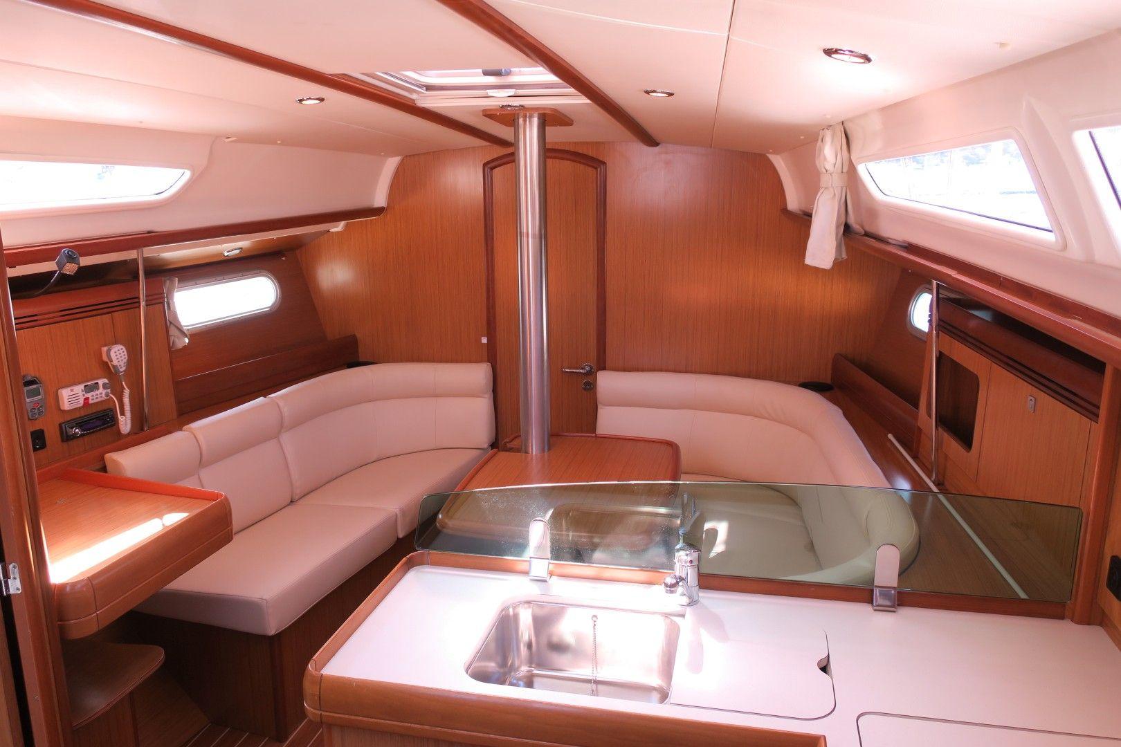 Sun Odyssey 36i