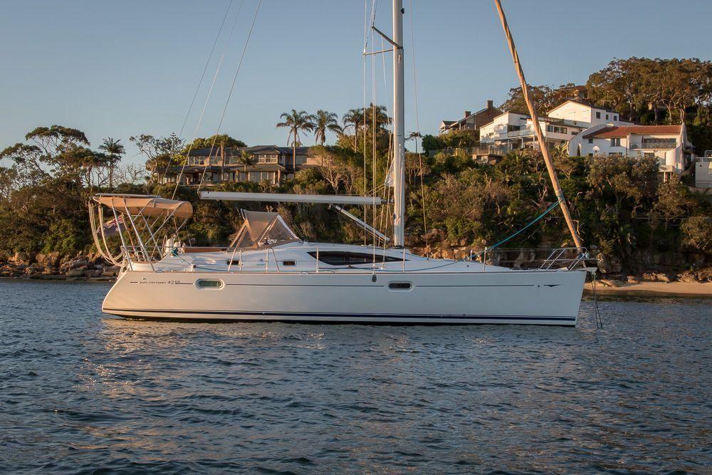 Jeanneau 42 Deck Saloon 