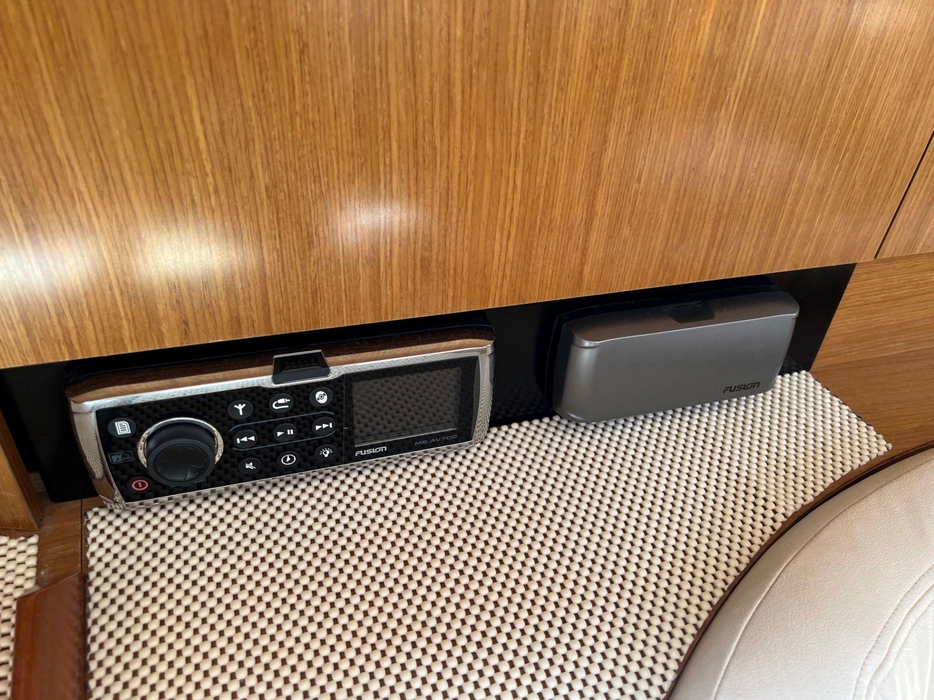 Jeanneau 42 Deck Saloon 