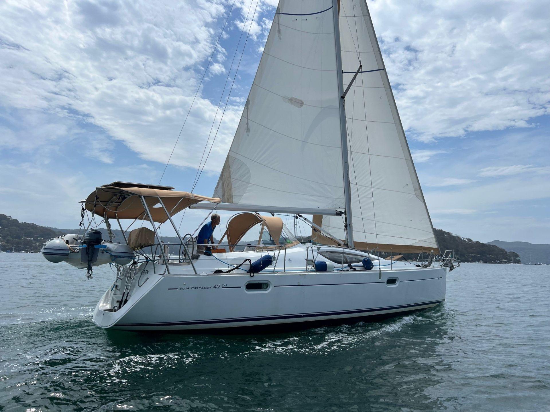 Jeanneau 42 Deck Saloon 