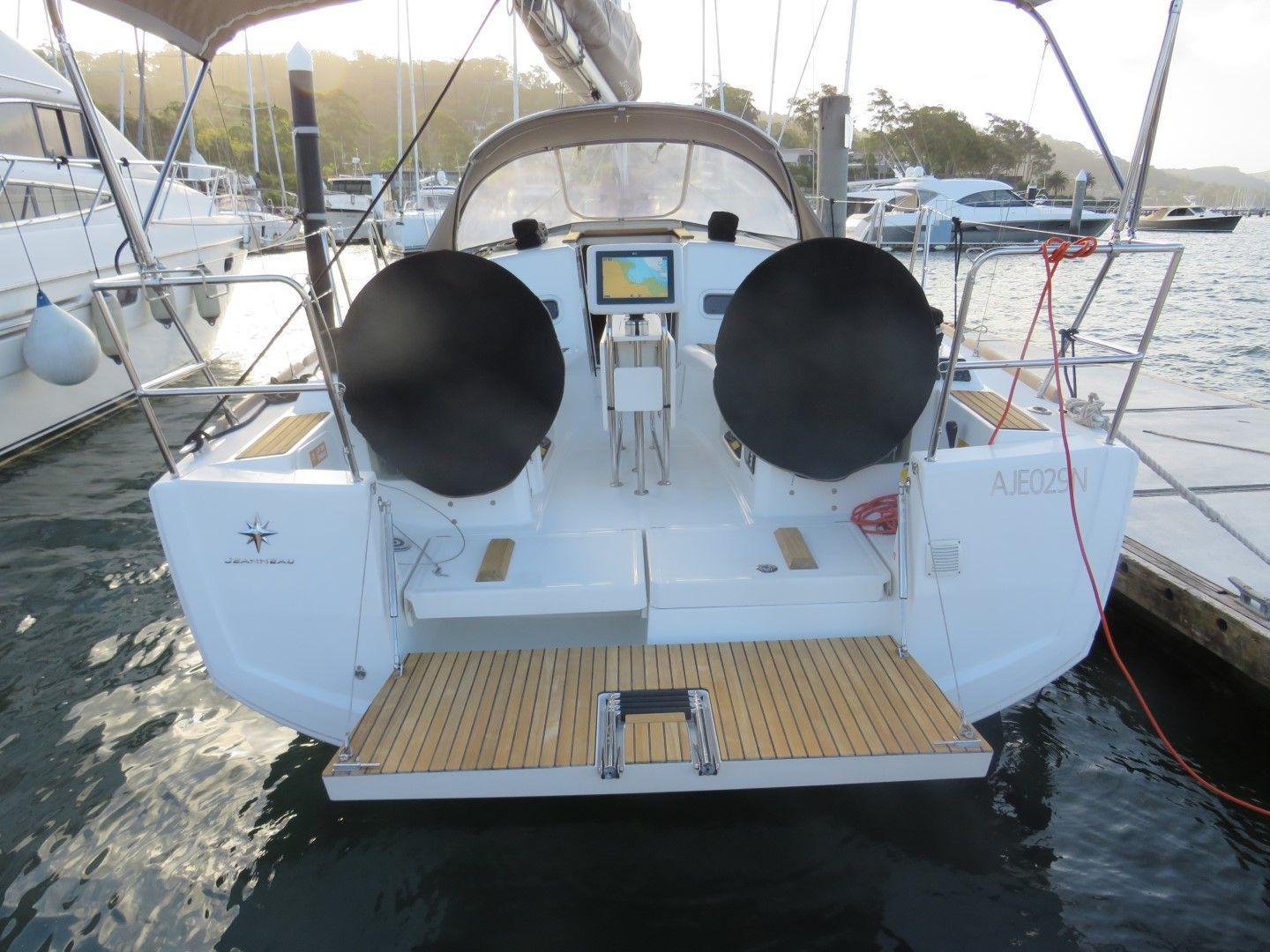 2017 Sun Odyssey 349