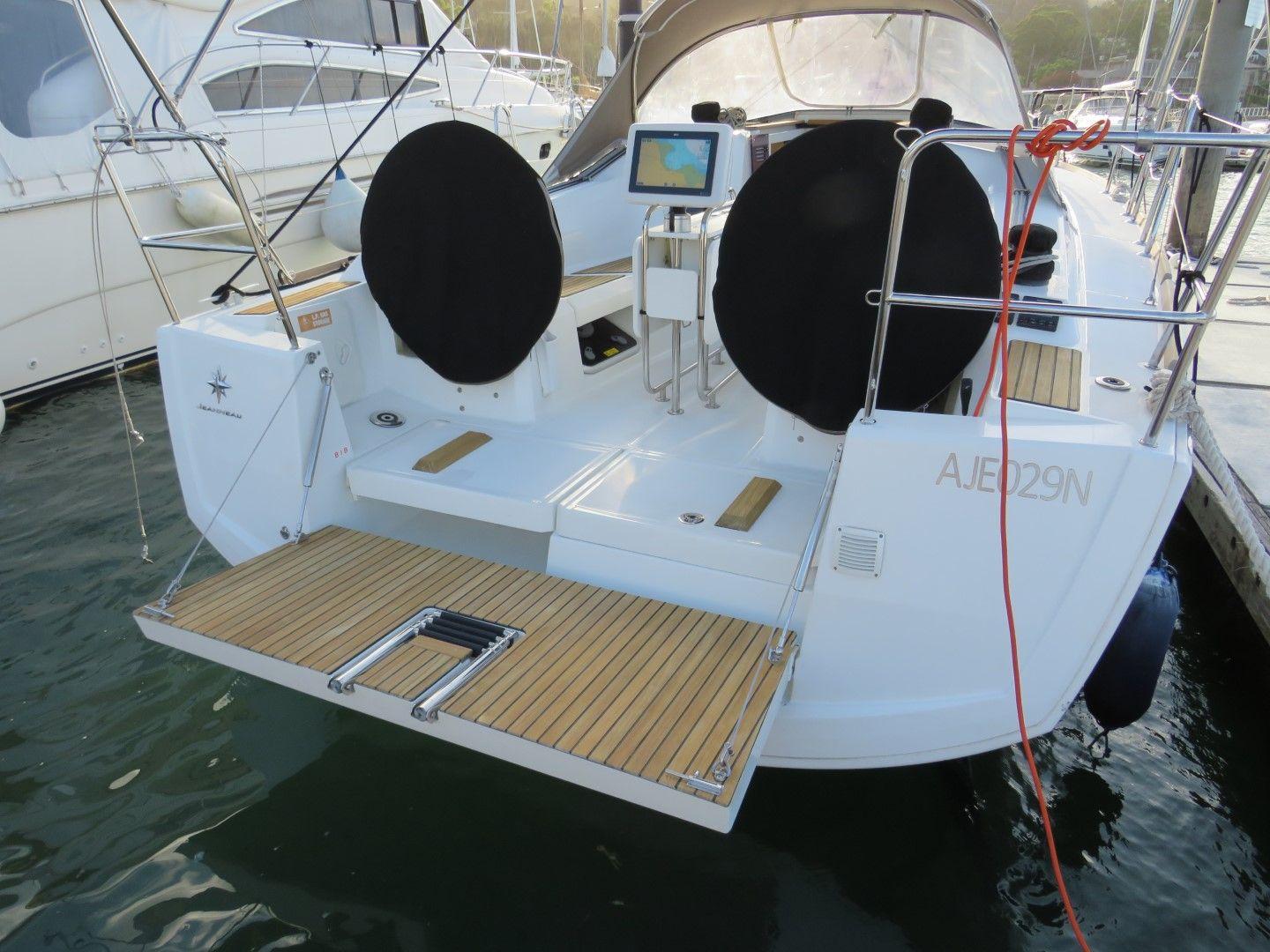 2017 Sun Odyssey 349