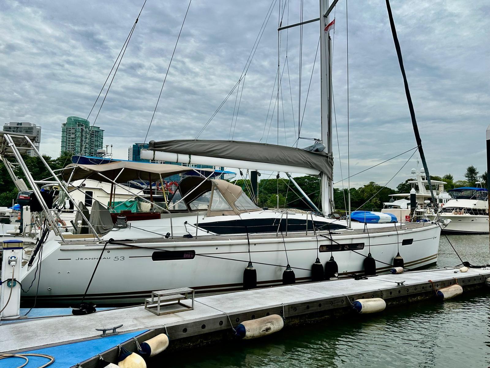 2010 Jeanneau 53