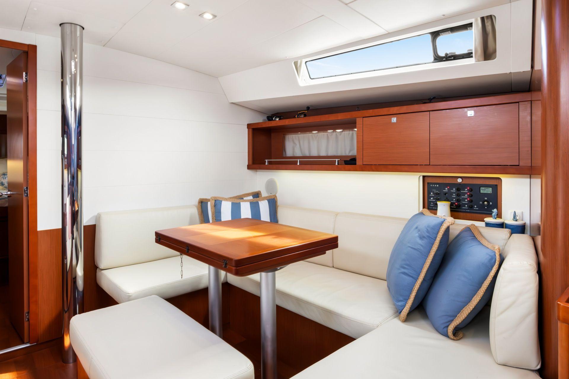 2016 Beneteau Oceanis 45