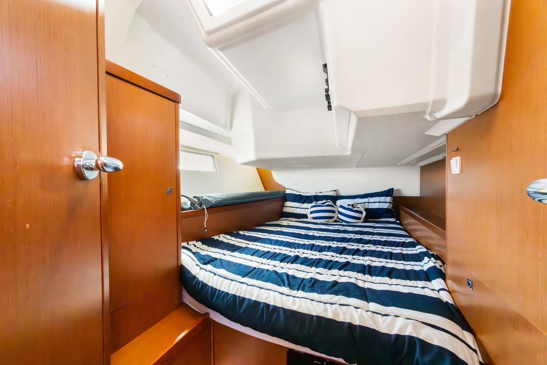 2016 Beneteau Oceanis 45