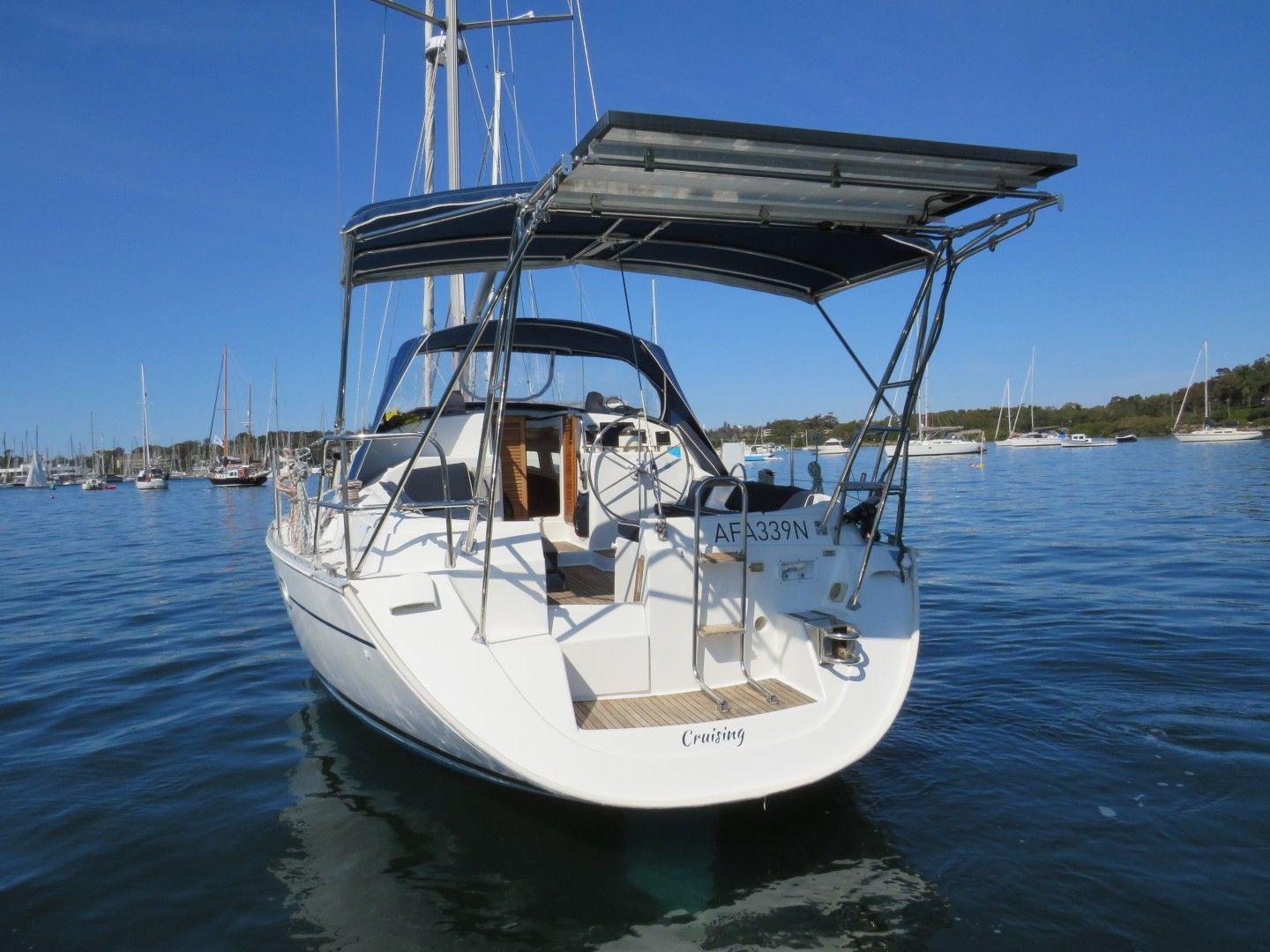 2000 Jeanneau 40 Deck-Saloon