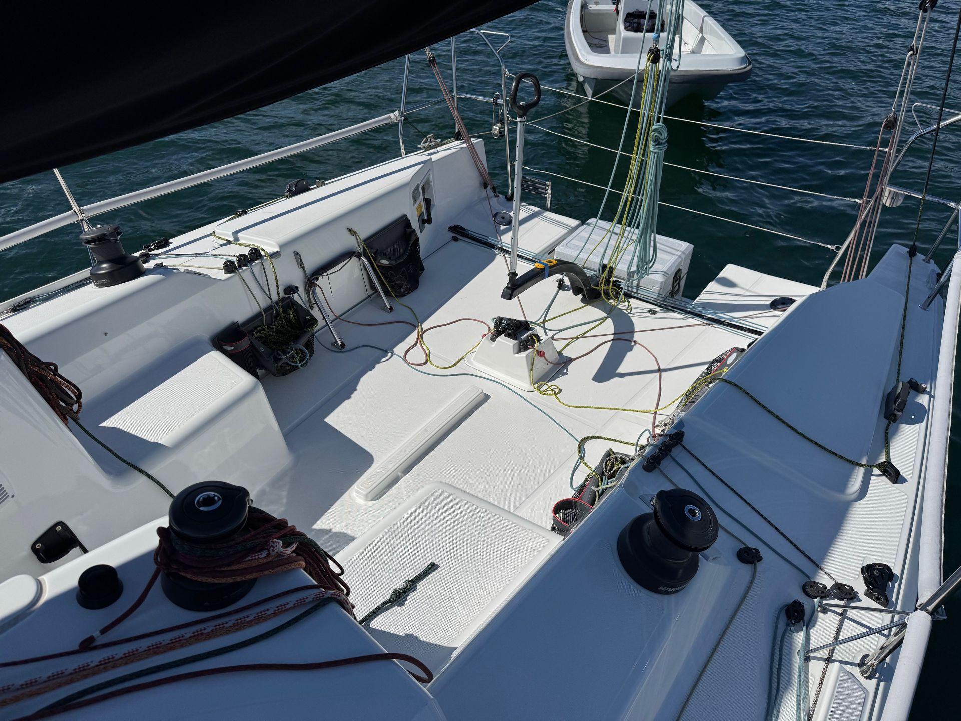 2021 Jeanneau Sun Fast 3300