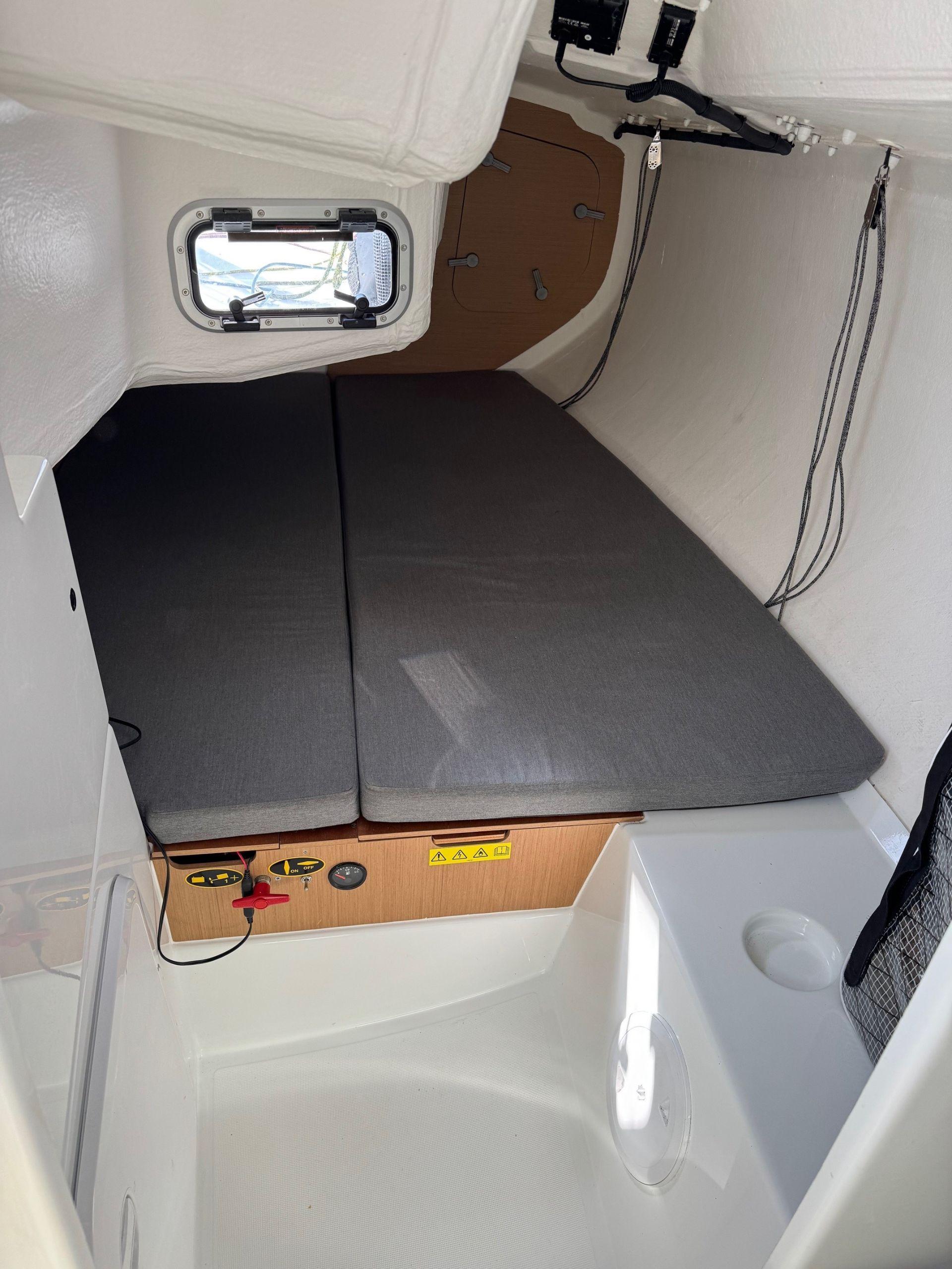 2021 Jeanneau Sun Fast 3300